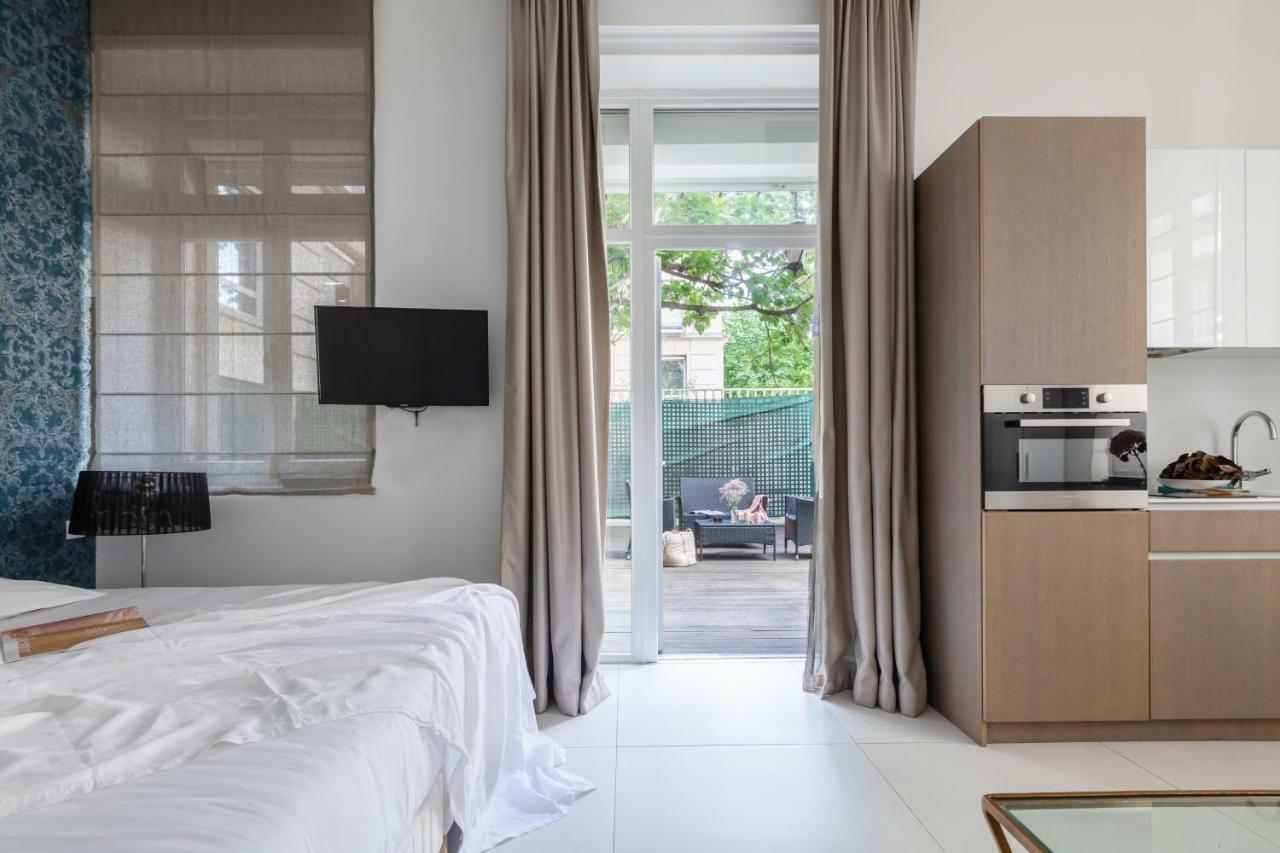 Milestay Champs Elysees París Exterior foto